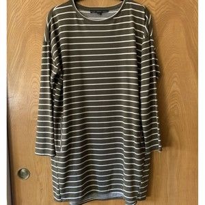 HYFVE Women's Olive/White Dress Size Large Long Sleeve  Zipper Pockets Relax Fit